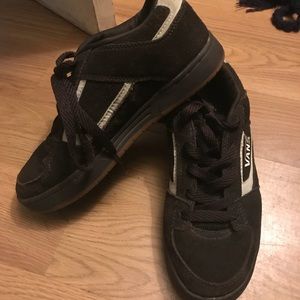 vans churchill size 10